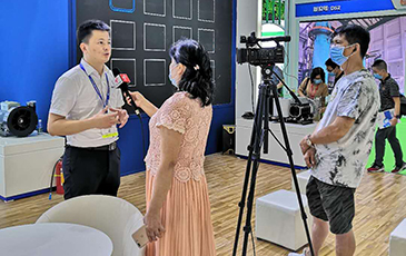 雷茨空氣懸浮風(fēng)機《中國環(huán)博會廣州展》現(xiàn)正在火熱進行中。。。